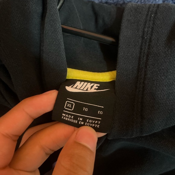 Kyrie x Nike hoodie - Picture 3 of 3